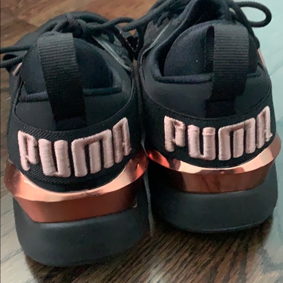 BRAND NEW PUMA SHOES - without box , worn twice - Picture 2 of 3